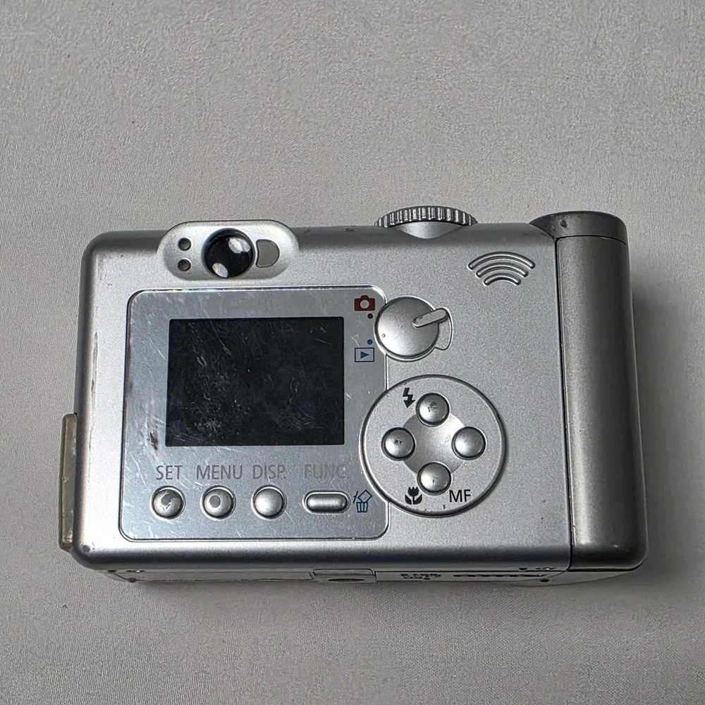 Canon PowerShot A70 Digital Camera 3.2MP 3x Zoom Vintage Y2K TESTED WORKS READ